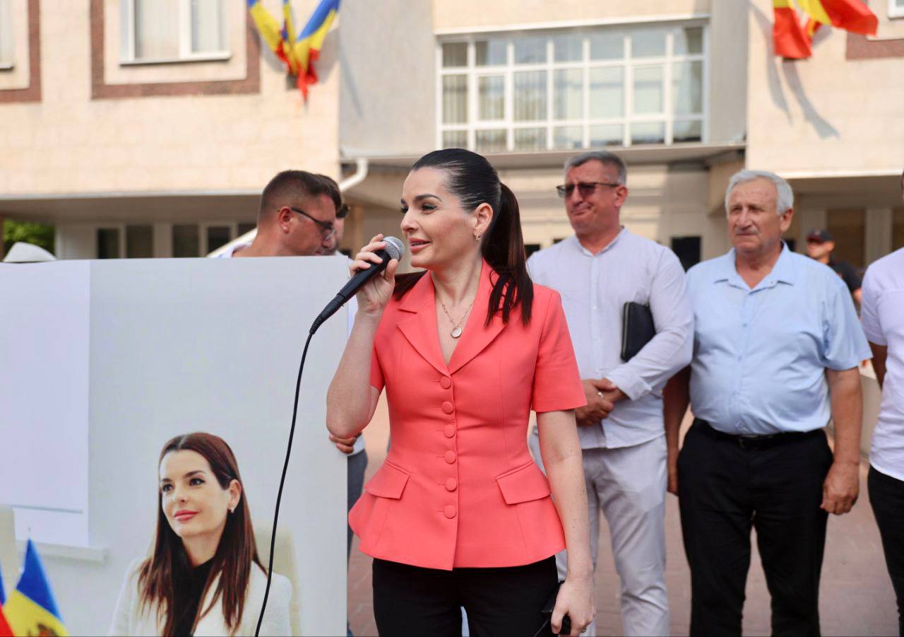Găgăuzia continuă să-și apere liderul: la Chișinău a avut loc o acțiune masivă în susținerea Evgheniei Guțul