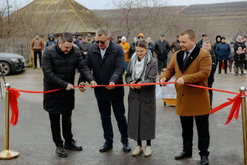 Новый проект, реализованный в коммуне Крихана при поддержке команды Илана Шора: дорога, соединяющая центр села с кладбищем, была заасфальтирована