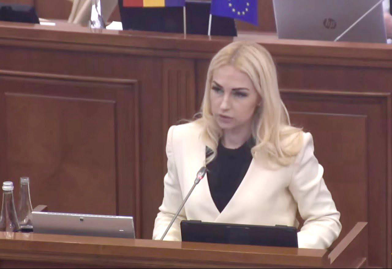 Marina Tauber a fost lipsită din nou de imunitate parlamentară: deputații au calificat aceasta un război politic