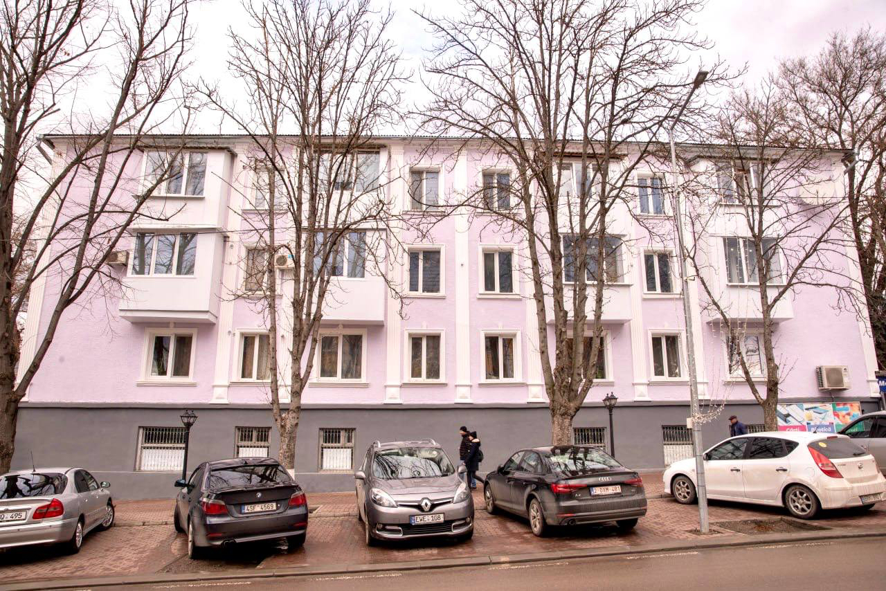 Încă o fațadă din centrul orașului Orhei a fost renovată cu sprijinul echipei lui Ilan Șor