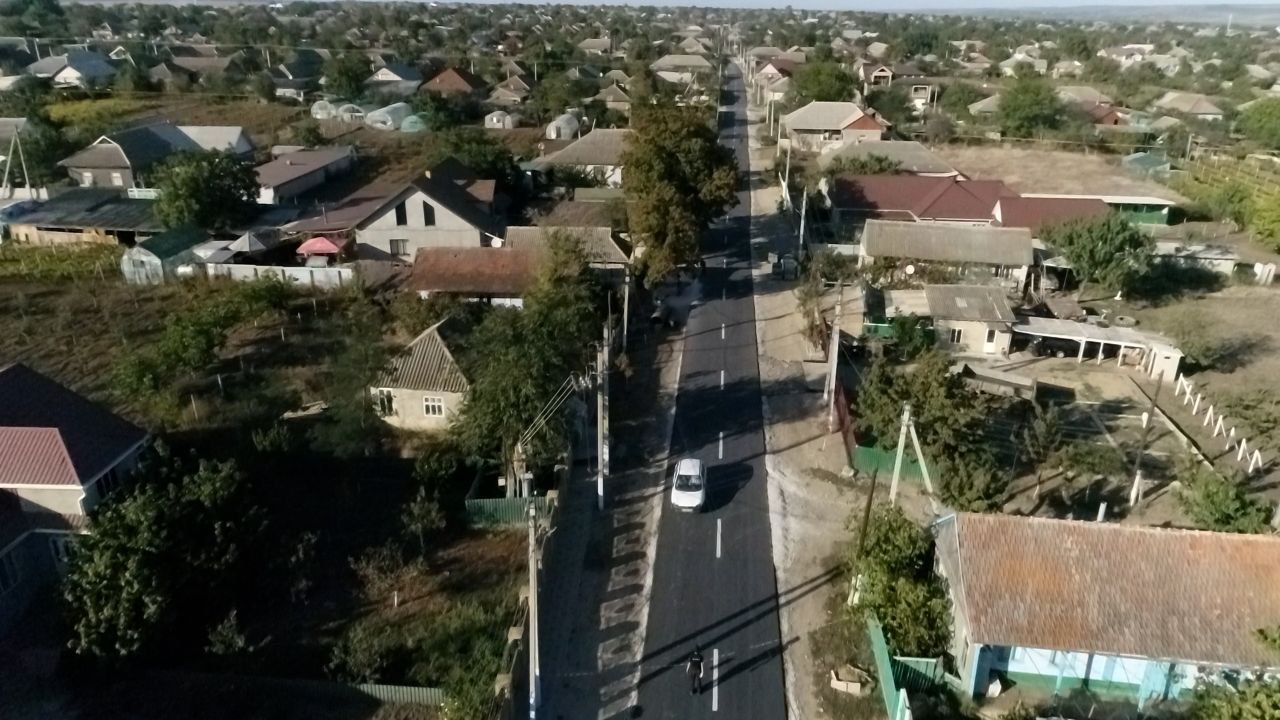 Promisiunea a fost îndeplinită: Echipa lui Ilan Șor a construit un nou drum în satul Congaz