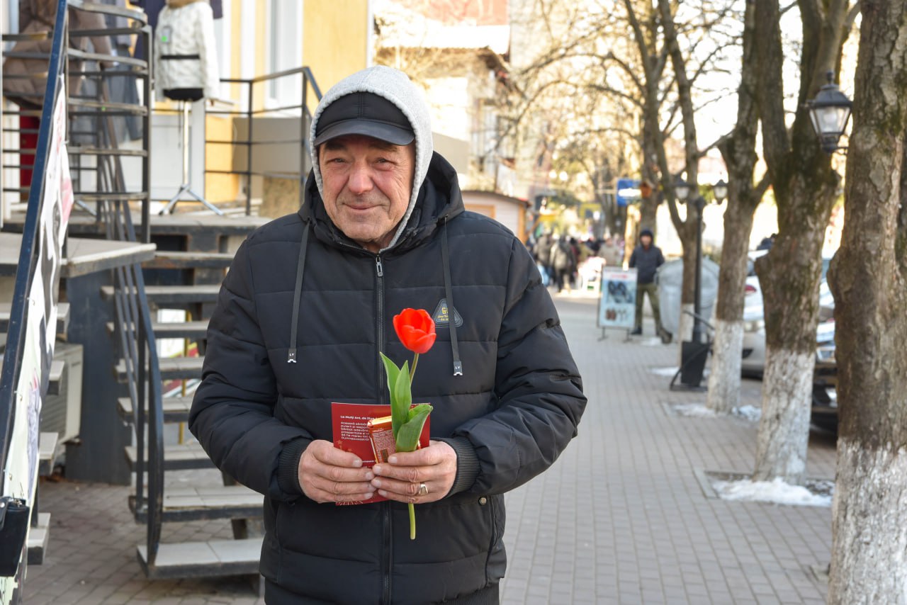 От юга до севера: блок «Победа» организовал праздничные флешмобы в честь 23 Февраля в разных частях страны