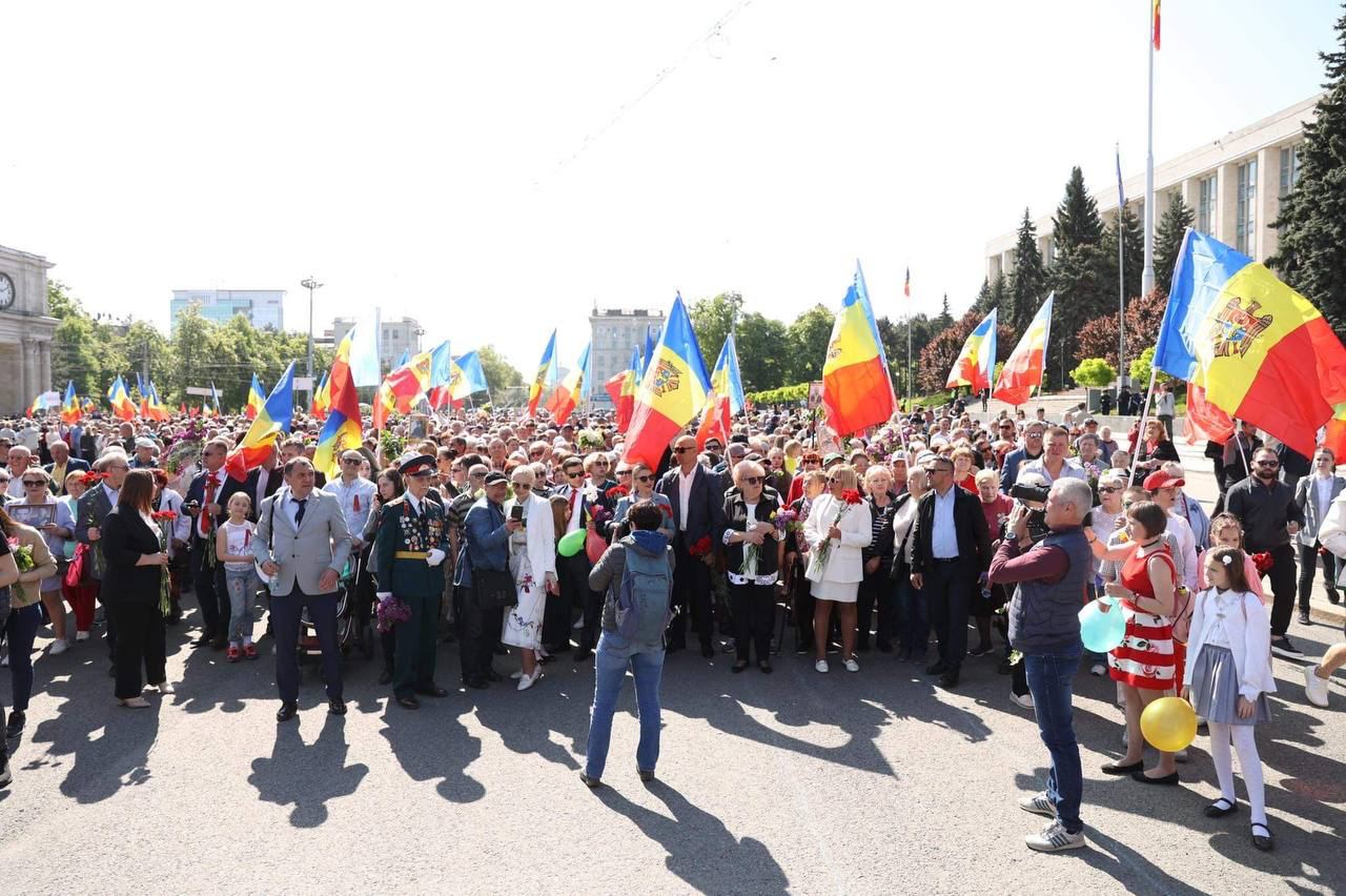 Более десяти тысяч активистов и симпатизантов Партии «ШОР» приняли участие в марше, посвященном Дню Победы