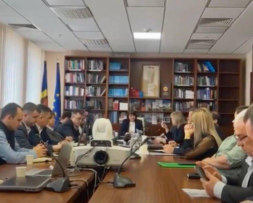 Игнорирование интересов Гагаузии в Парламенте Молдовы: депутаты от оппозиции против обсуждения проблем автономии без ее руководства