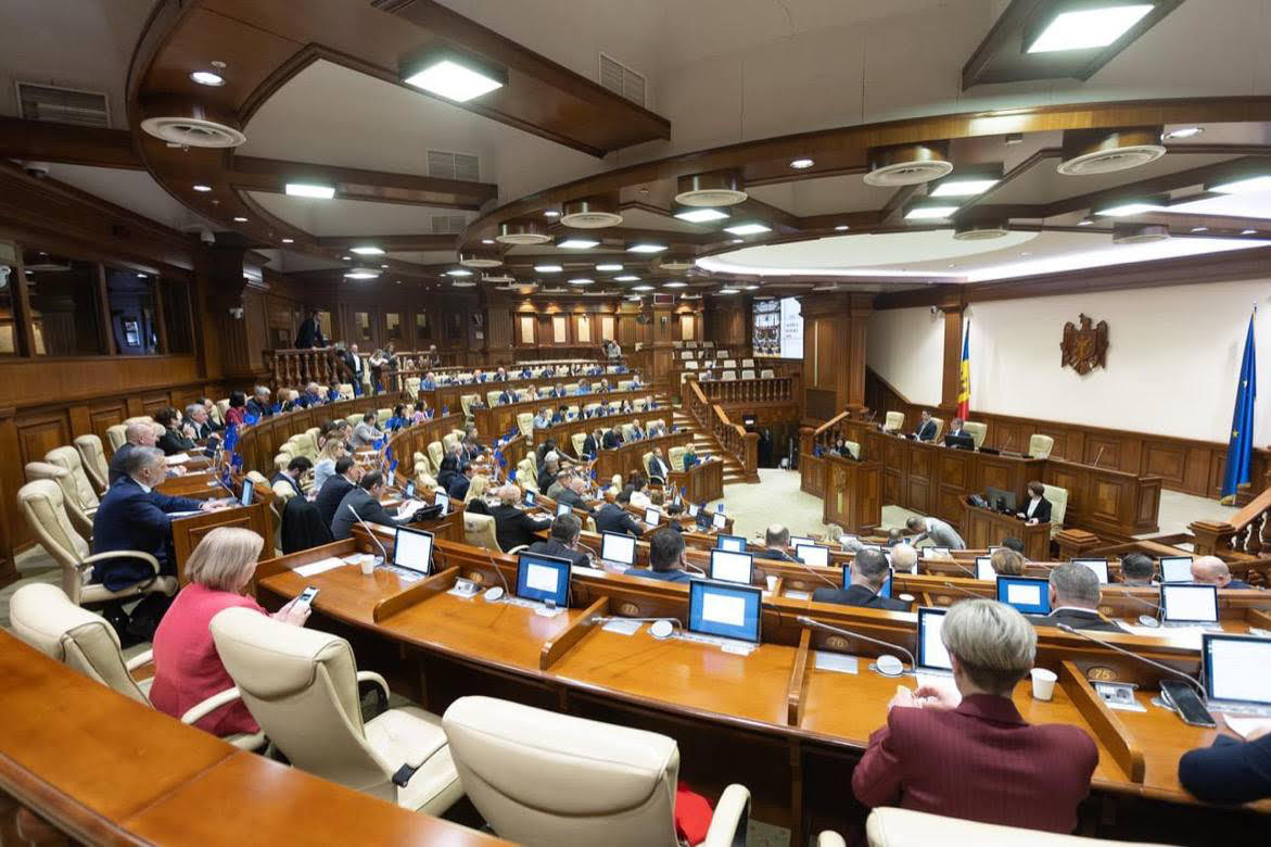 Guvernul continuă să dezinformeze populația cu privire la situația din energetică