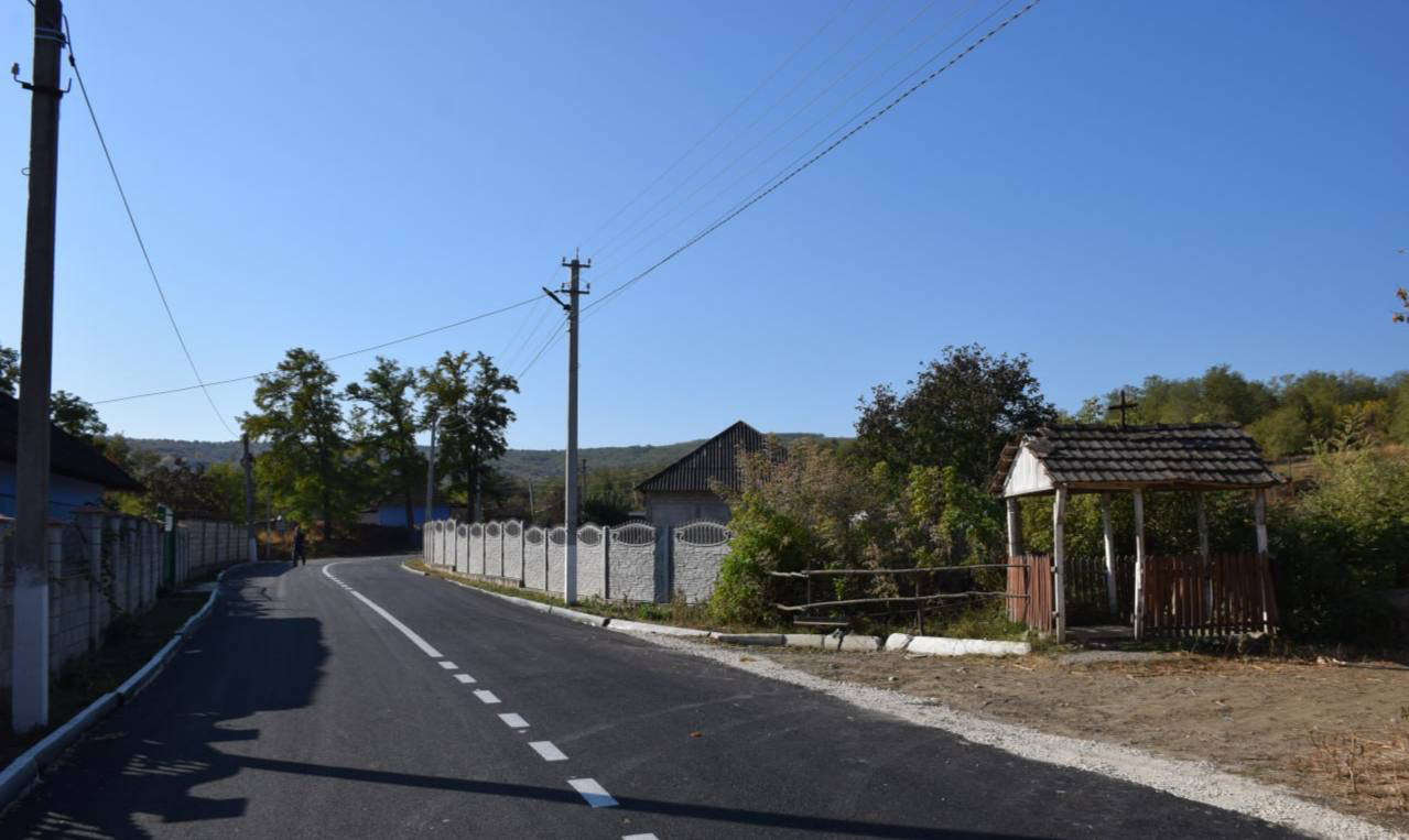 Echipa lui Ilan Șor continuă să transforme satele: în Dîșcova a fost construit un drum modern