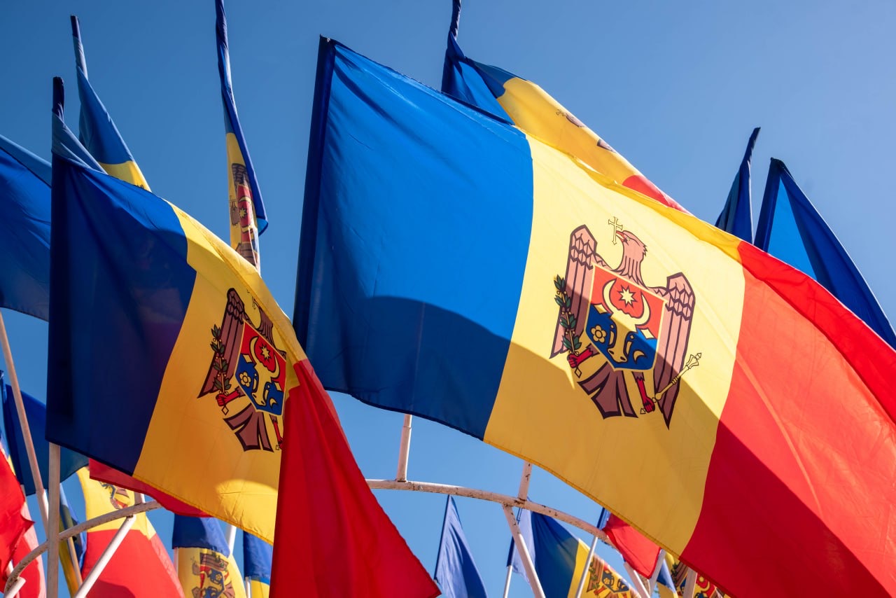 Оргеев отметил День государственного флага: Город украсили символы нашей национальной идентичности