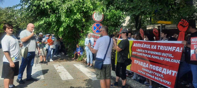 Режим усиливает давление на оппозицию: прокурор запросил еще 30 суток ареста для семьи Вольчук